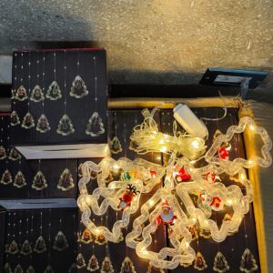  LUCES DE NAVIDAD CASCADAS DE FORMA DE CAMPANA Y ARBOLITO