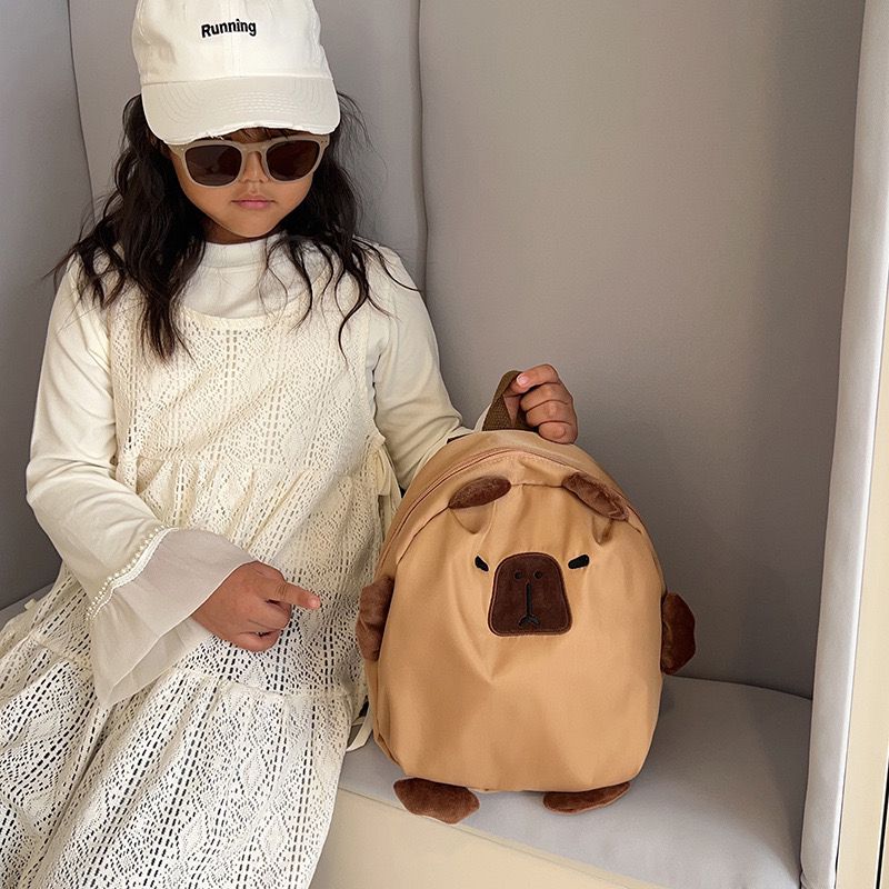 MOCHILA CAPYBARA CUTE